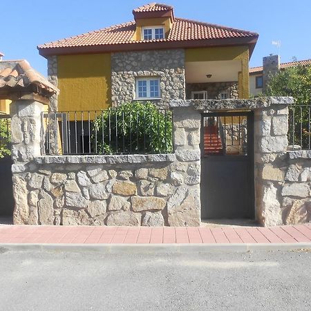 En Casa De Carlos Ortigosa del Monte Exterior foto